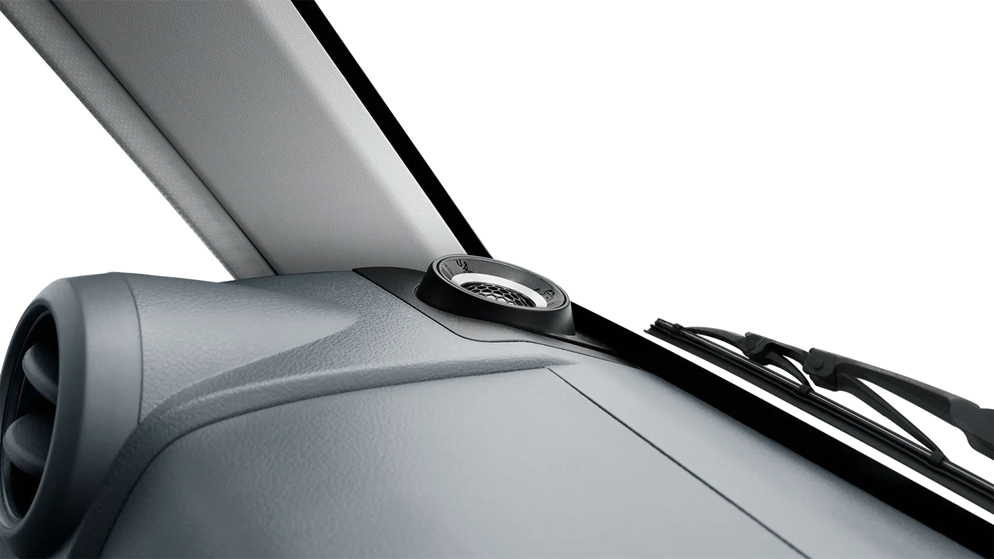 Toyota Land Cruiser 79 Series Single Cab Oct 2016 on suitable Alpine stereo and 12" subwoofer